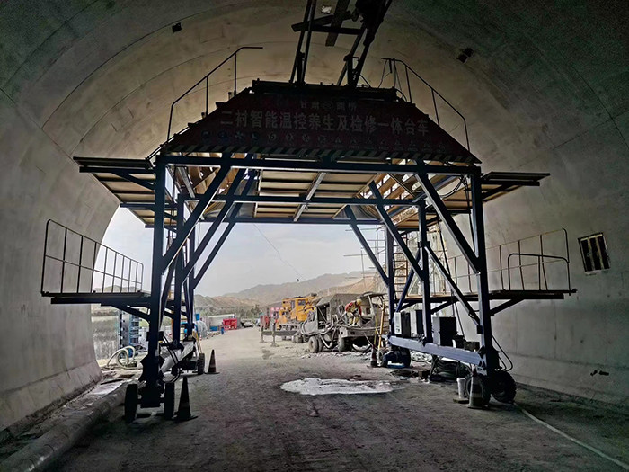 布料機(jī)、大型布料機(jī)、行走式布料機(jī)、圓筒布料機(jī)、行走式液壓布料機(jī)、移動(dòng)式液壓布料機(jī)、電動(dòng)布料機(jī)、手動(dòng)布料機(jī)、梁場(chǎng)專用液壓布料機(jī)